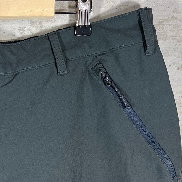 COLUMBIA Lightweight Performance Shorts 4 Zip pockets Olive Green Waist 40" - Picture 2 of 9
